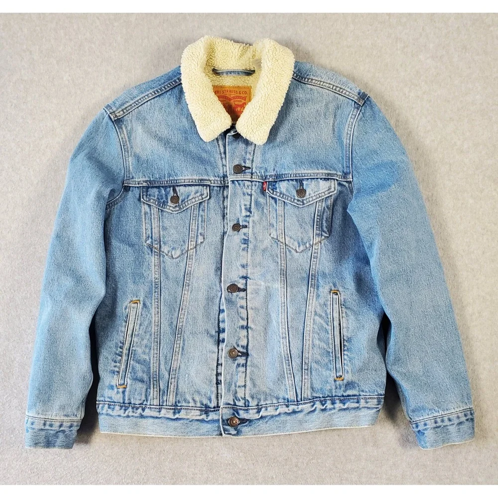 Levis Mens Type III Sherpa Trucker Jacket Light Wash Denim Faux Fur Lined Large